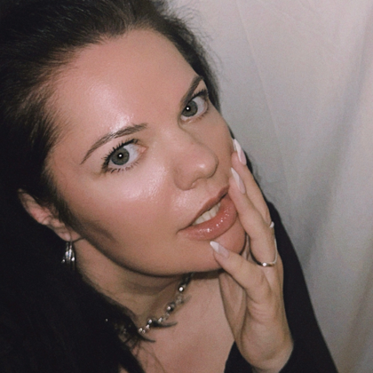 Profile: Yana Lazarevich