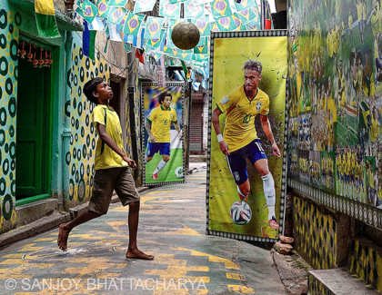Street Life in Color Photo Contest Winners 2025