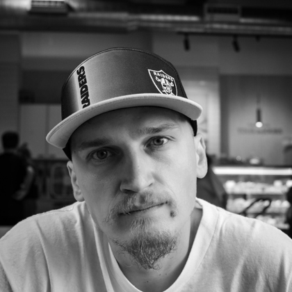 Vitalii Maksymenko photographer profile