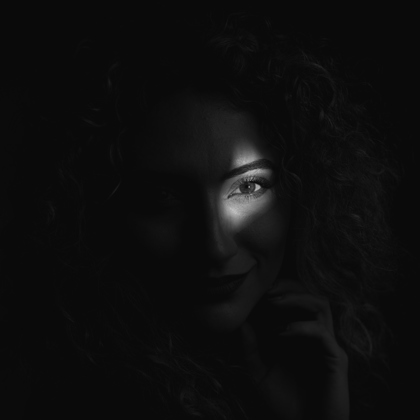 Paula Andreea Nicolescu photographer profile